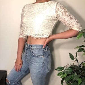 Aritzia babaton white lace cropped shirt